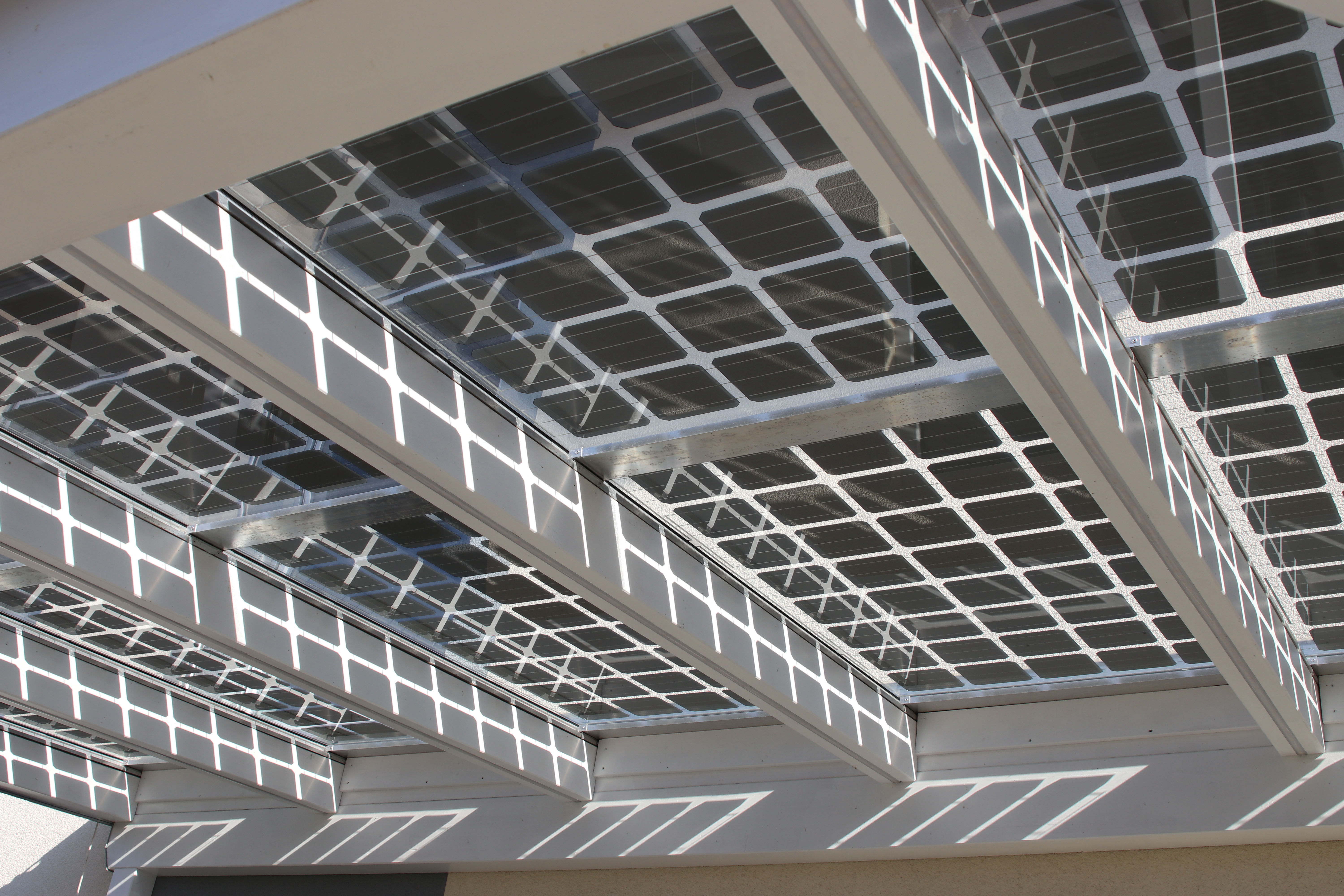 Montage von Wechselrichter